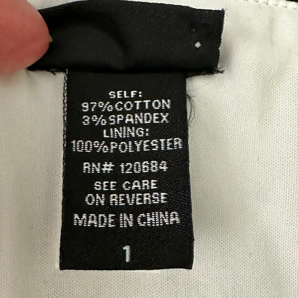 Torrid Floral Peplum Structured Tank Top Black White Lined Blouse Sz 1 / XL - Picture 11 of 12